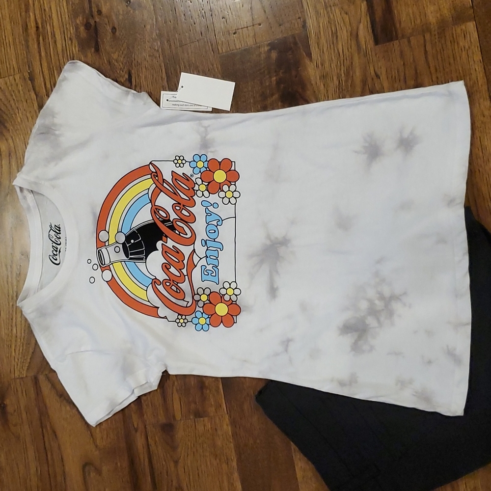 Womens Coca-Cola graphic tie dye tshirt size M